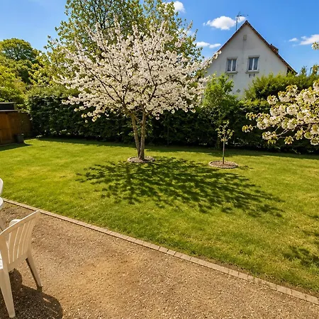 Spacious With Garden In Straatsburg