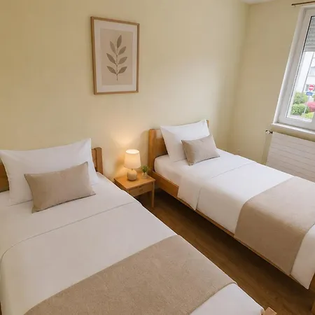 Appartement Spacious With Garden In *